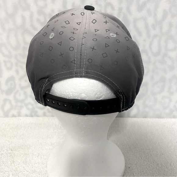 Play Station Baseball Cap Hombre Gray Logo SnapBack Adjustable Geek Cap OS EUC - Picture 4 of 9